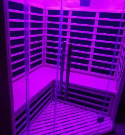 Gites Deco Pop Et Chaleureuse Avec Jacuzzi, Sauna, Piece Coquine Calais Exterior photo